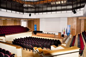 the-lecture-theatre-of-the-congress-centre-of-transilvania-university-of-brasov